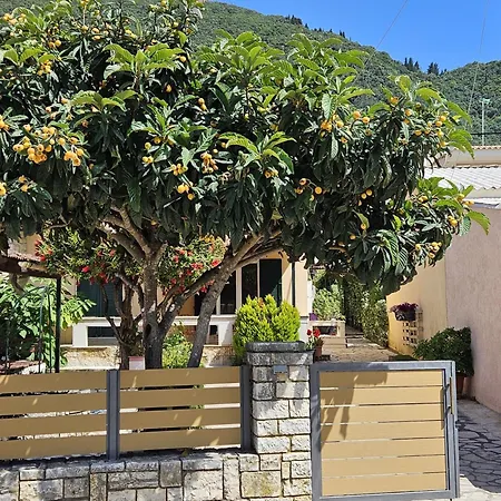 Appartement Lora & With Balcony In Corfu Ýpsos