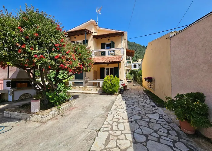 Appartamento Lora & With Balcony In Corfu