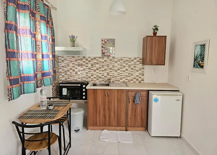 Lora & With Balcony In Corfu Appartamento