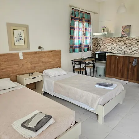 Lora & With Balcony In Corfu Apartman *